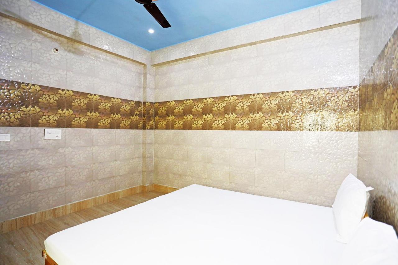 Oyo 44361 Shri Lajjaram Ashram Hotel Vrindavan Luaran gambar